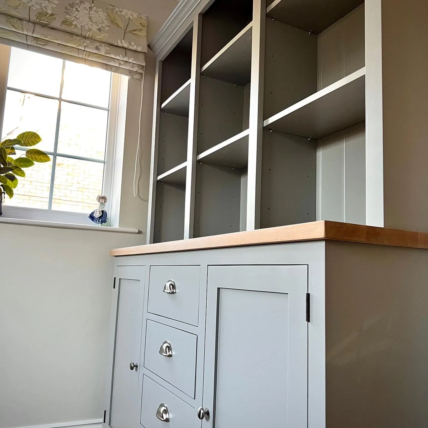 Bedford Dresser