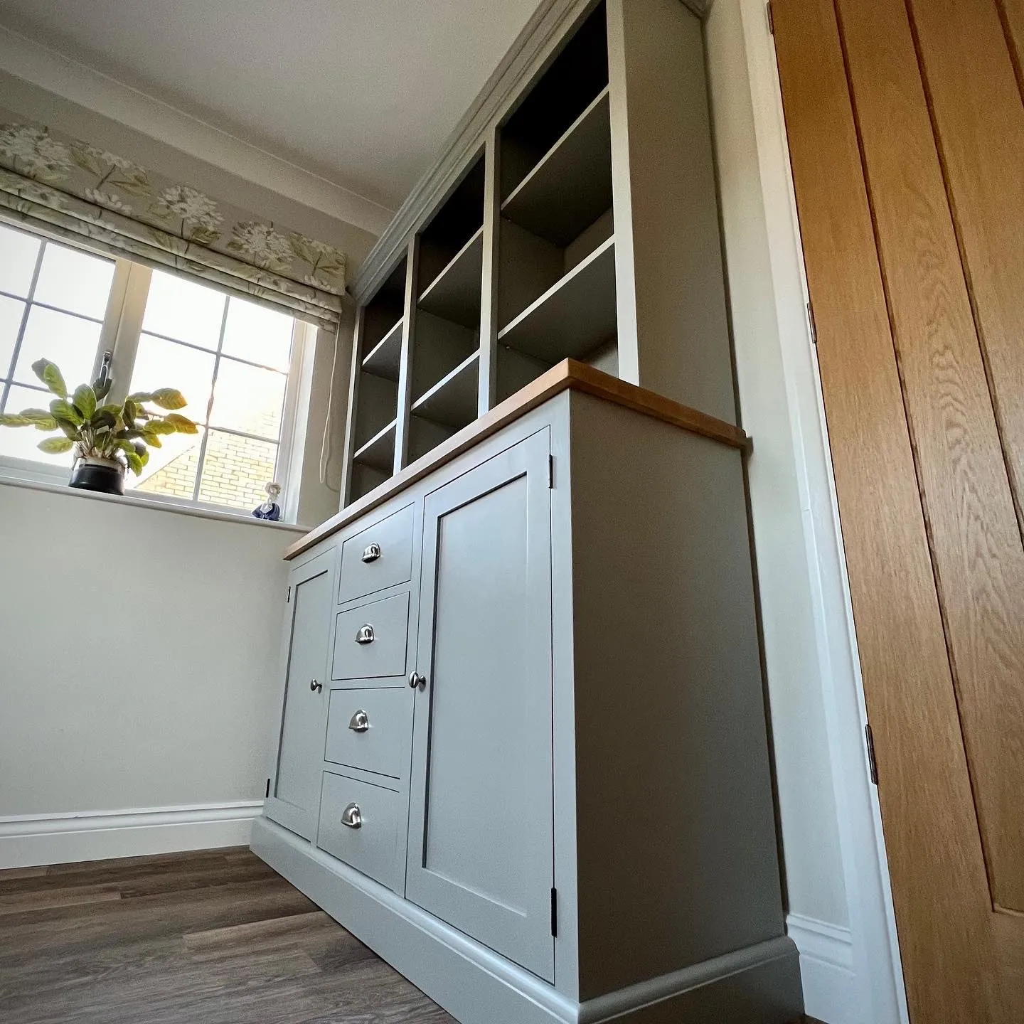 Bedford Dresser