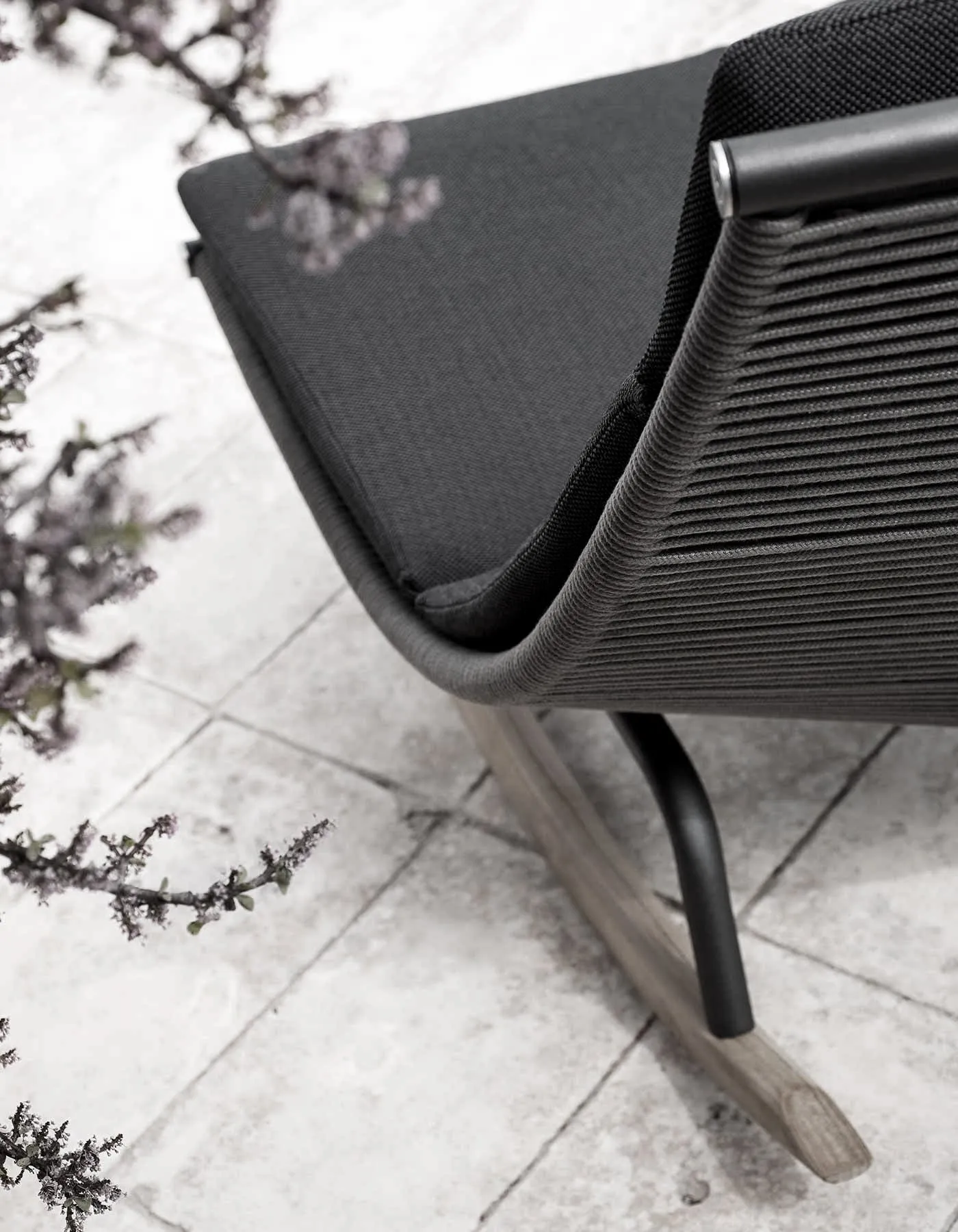 Laze 003 Rocking Chair